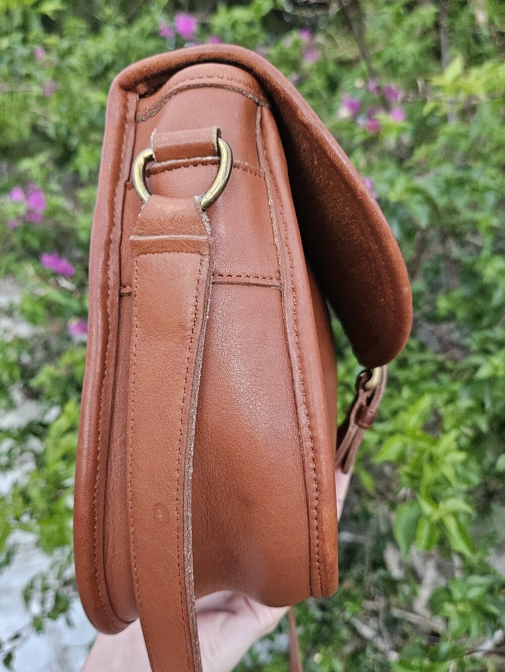 Vintage Coach Chelsea 9894 British Tan Leather Saddle Crossbody Shoulder Bag - Picture 4 of 13